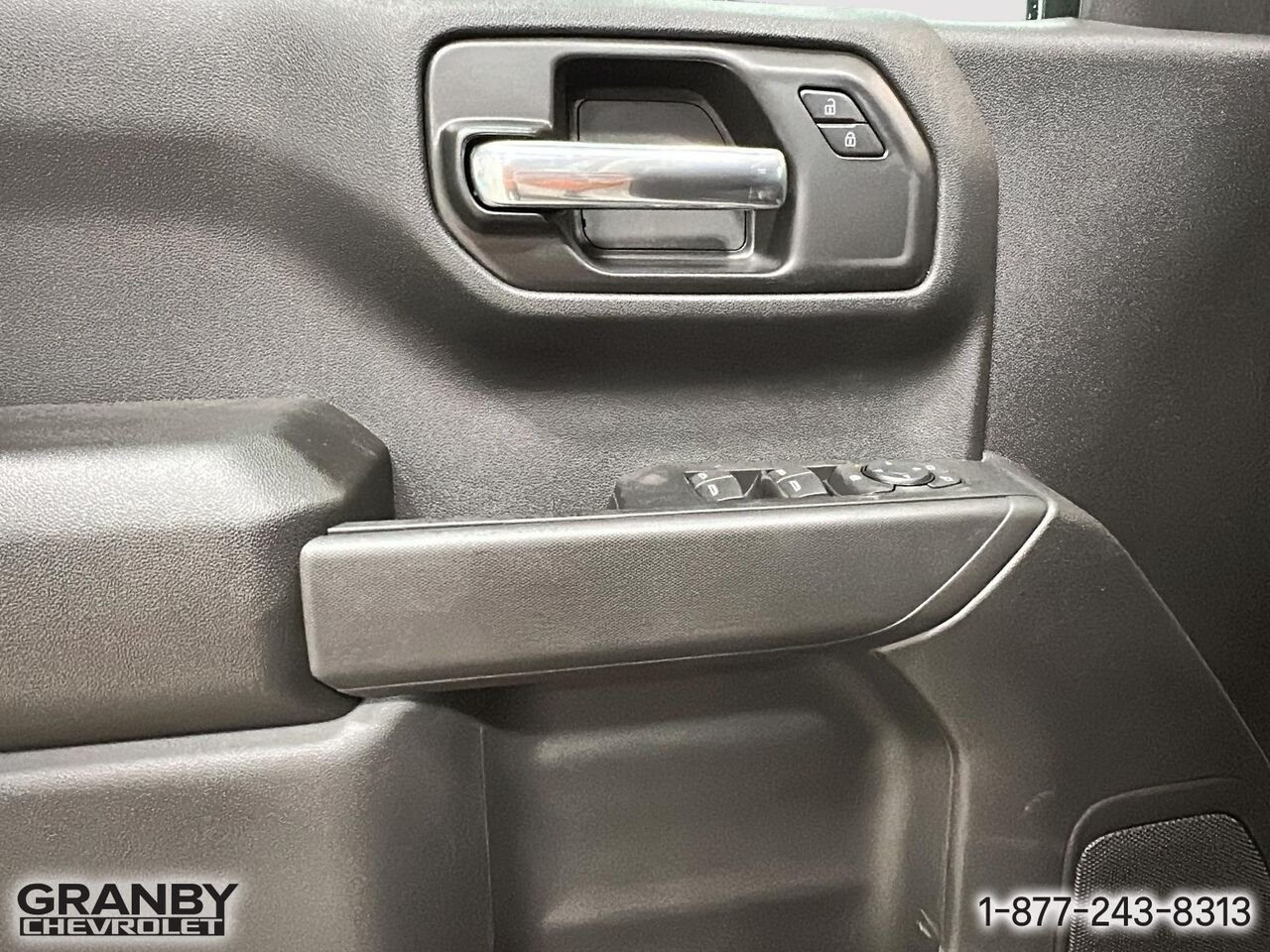 2026 CHEVROLET Silverado 1500 K1500 SILVERADO CREW CAB CUSTOM TRAIL BOSS STD/BOX (2CX) | 26-1096 WHITE SANDS Granby - photo #13