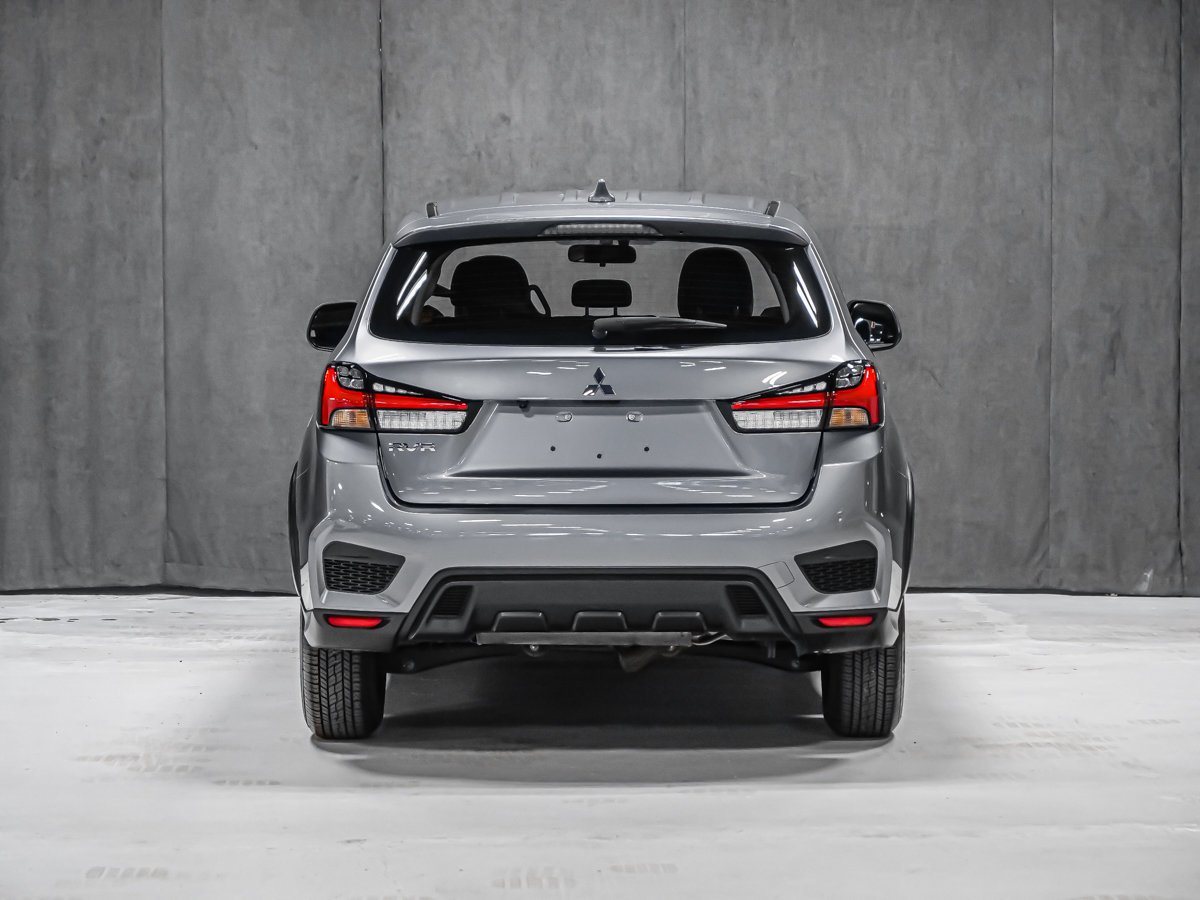 Mitsubishi RVR ES FWD CARPLAY CAMÉRA SIÈGES CHAUFFANTS 2025 Gris Montréal - photo #4