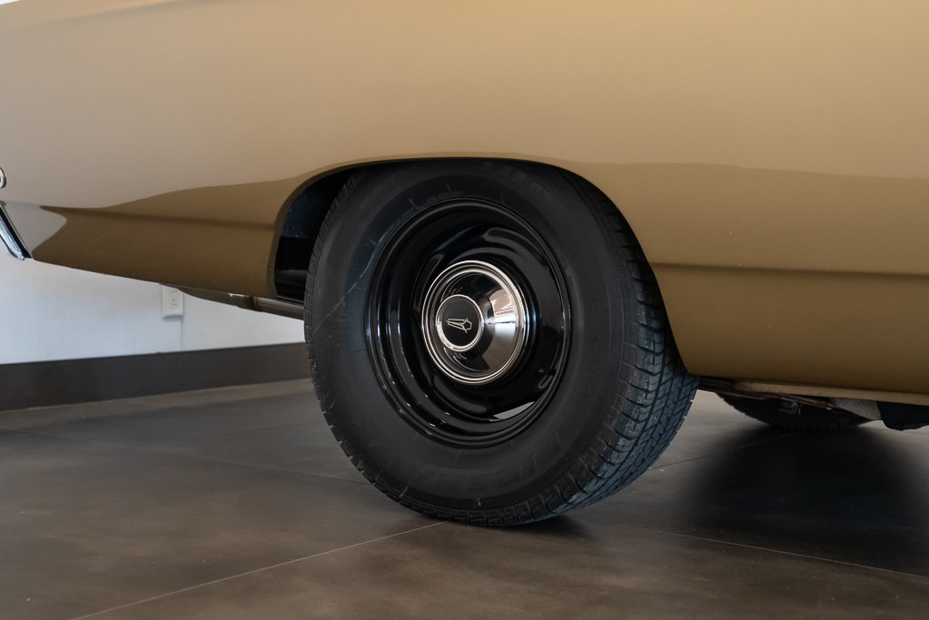 Plymouth Road Runner 1968 Beige Montréal - photo #27