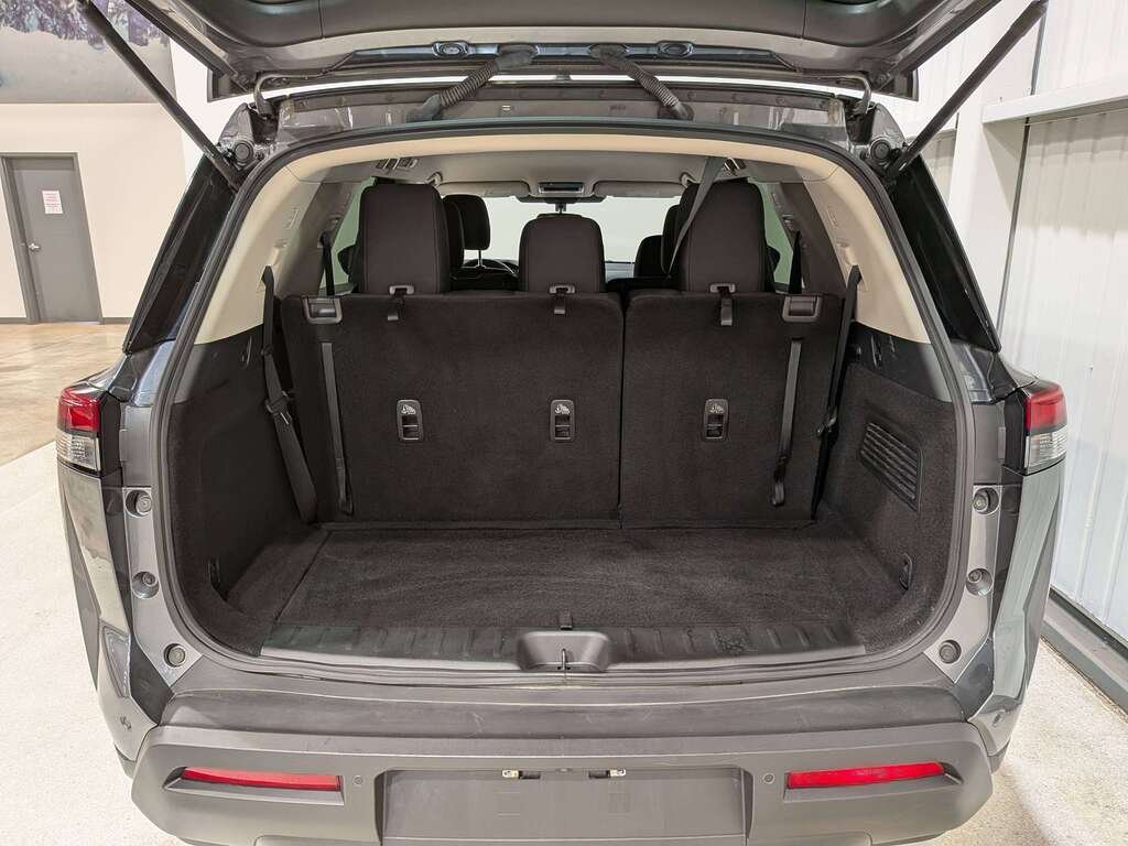 Nissan Pathfinder 2024 Gris Val-David - photo #8
