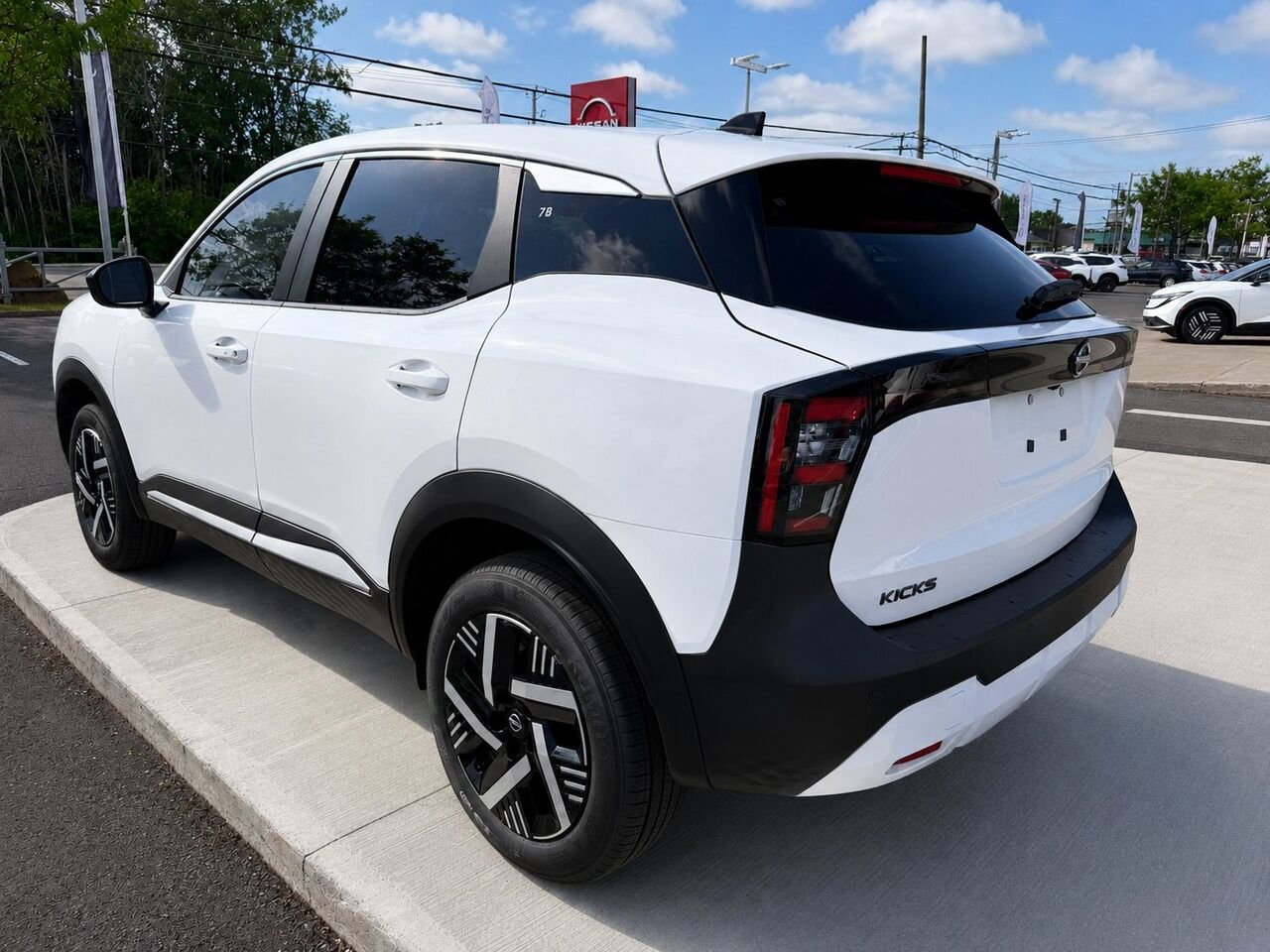 2026 NISSAN Kicks KICKS SV FWD Fresh Powder Châteauguay - photo #3