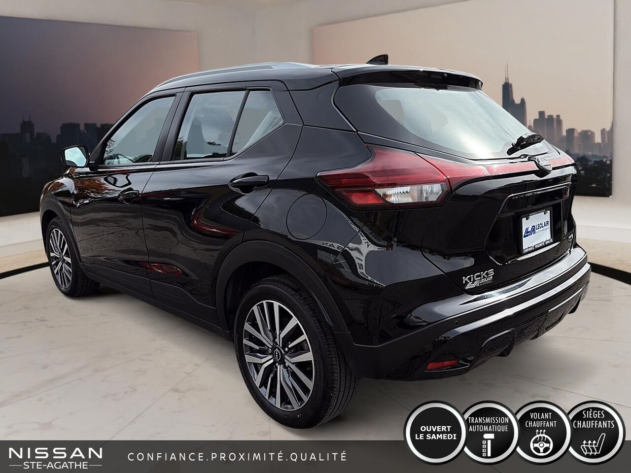 Nissan Kicks SV TA | BAS KILOMÉTRAGE | UN SEUL PROPRIÉTAIRE | APPLE CARPLAY | BOÎTE AUTOMATIQUE 2024 Noir Saint-Jérôme - photo #4