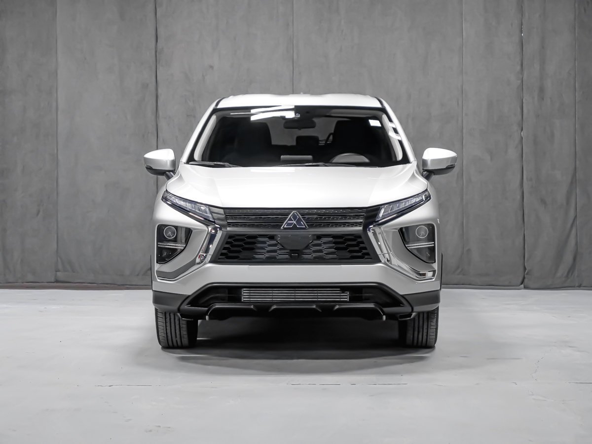 Mitsubishi Eclipse Cross ES 2026 Gris titane métallisé Montréal - photo #2
