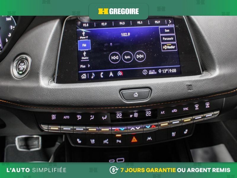 2020 Cadillac XT4 White Blainville - photo #22