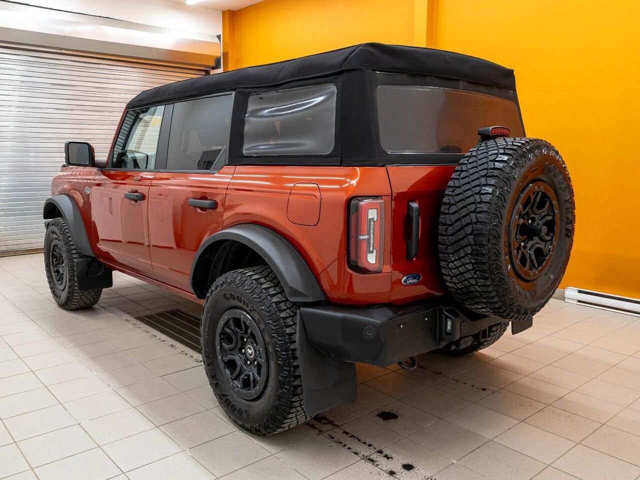 Ford Bronco WILDTRAK SASQUATCH AWD HIGH PKG *353A* CAM 360 2023 Rouge Saint-Jérôme - photo #4