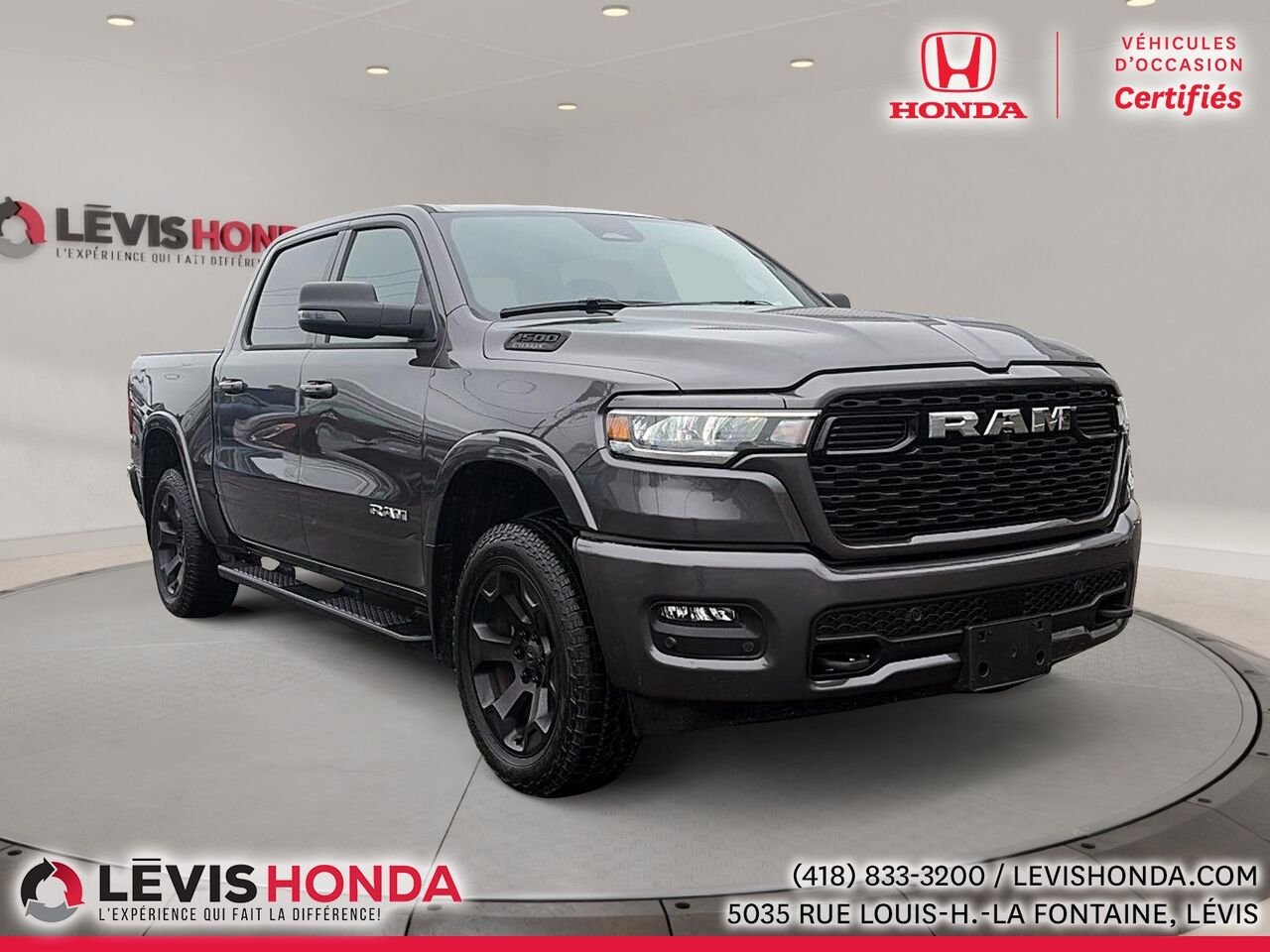 2025 Ram 1500 Big Horn Big Horn cabine d'équipe 4x4 caisse de 5 pi 7 po Grey Lévis - photo #4