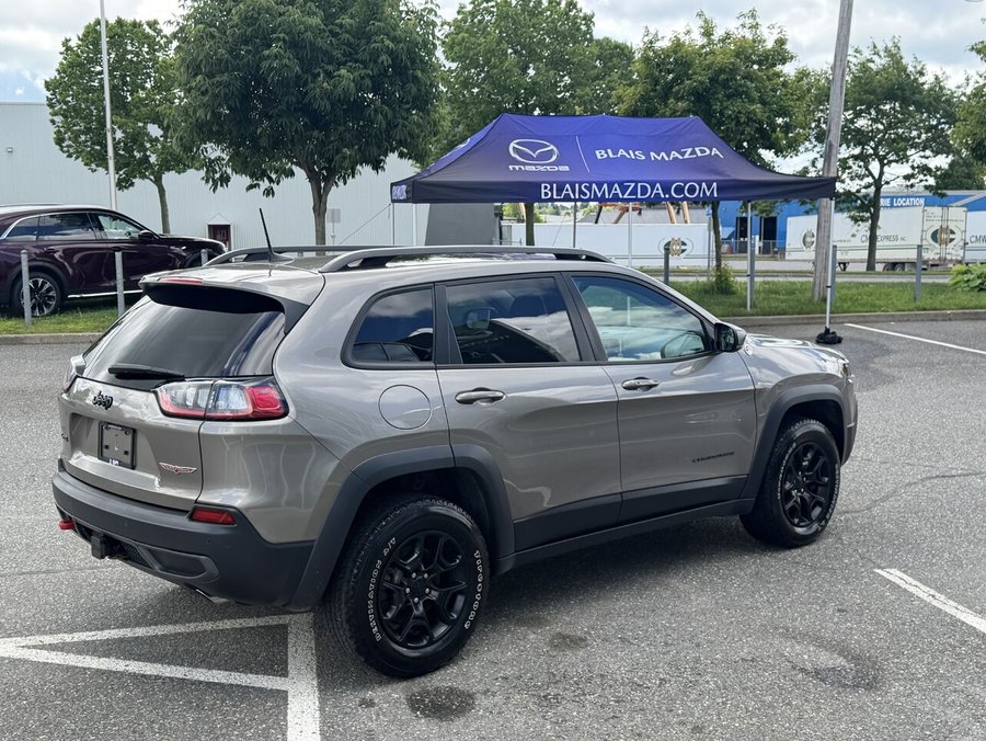 2021 Jeep Cherokee 2021 Beige