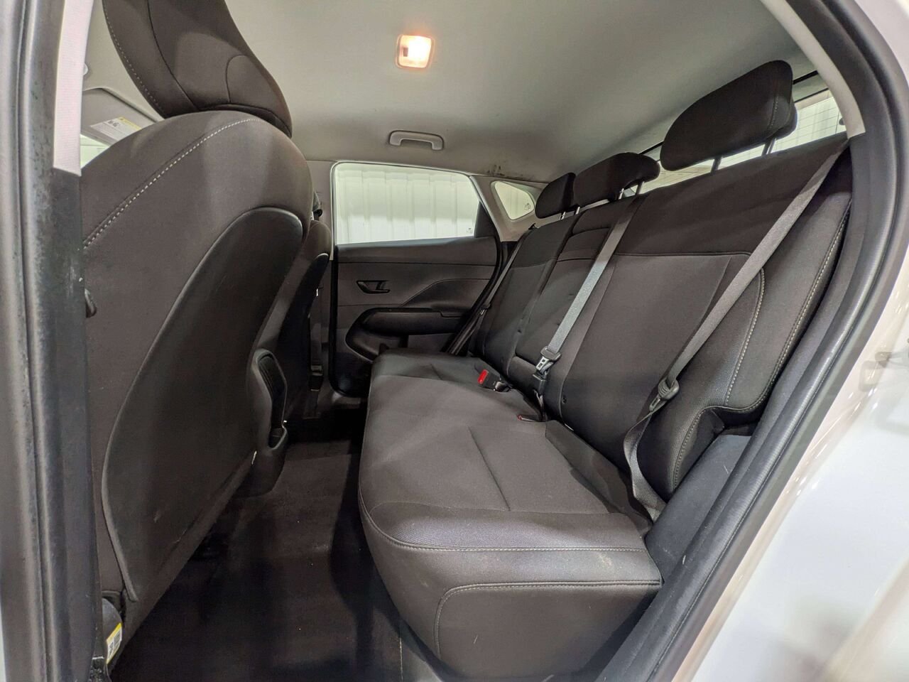 Hyundai Kona 2.0L Essential FWD 2024 Blanc Val-David - photo #10