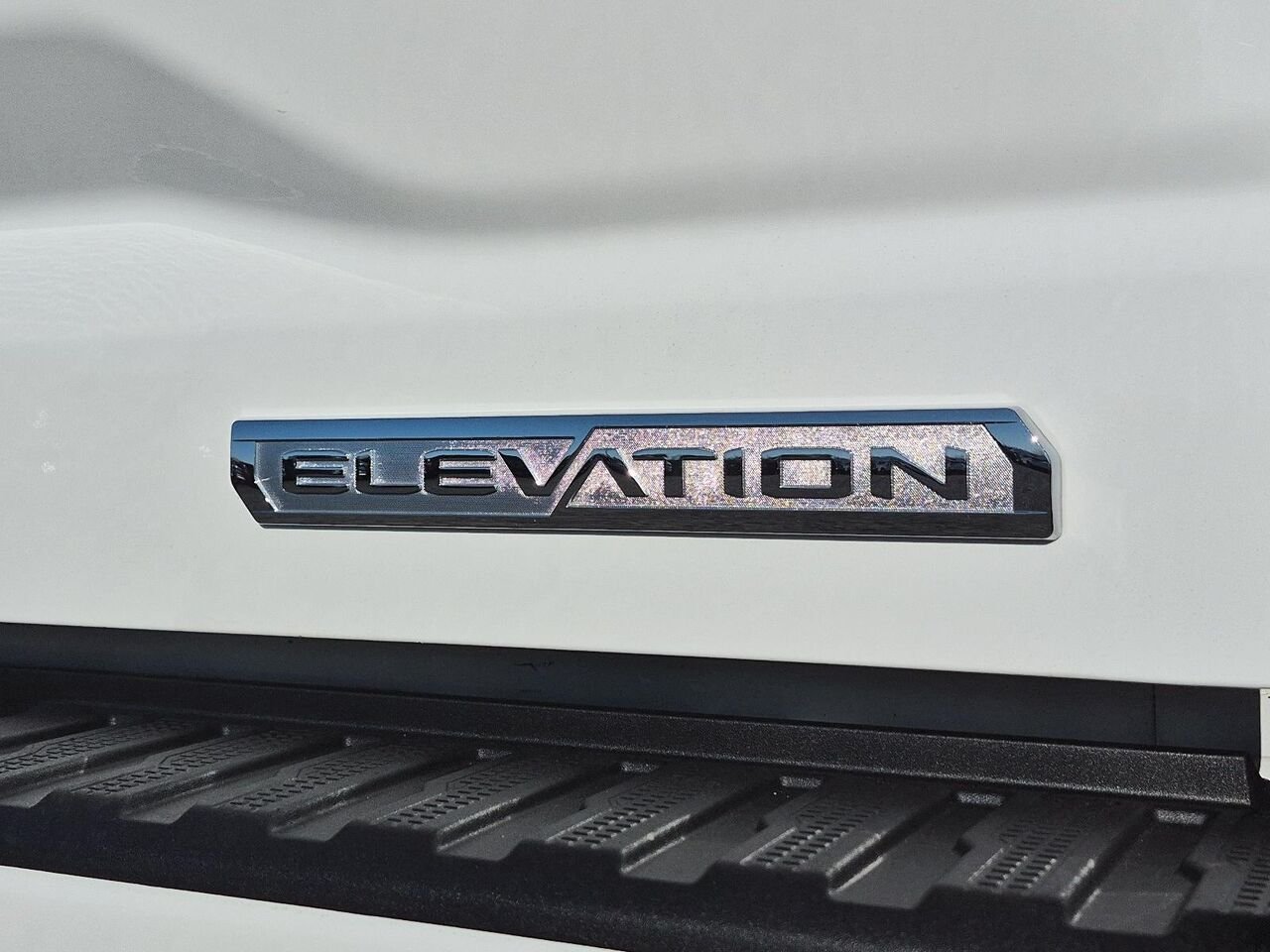 GMC Sierra 1500 2F480A | Elevation 5.3L ** GR. PROTECTION ** GROS MIRROIRS ** 157 po 2023 Blanc Saint-Jérôme - photo #5