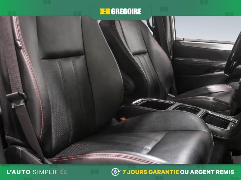 2020 Dodge GR Caravan White Laval - photo #31