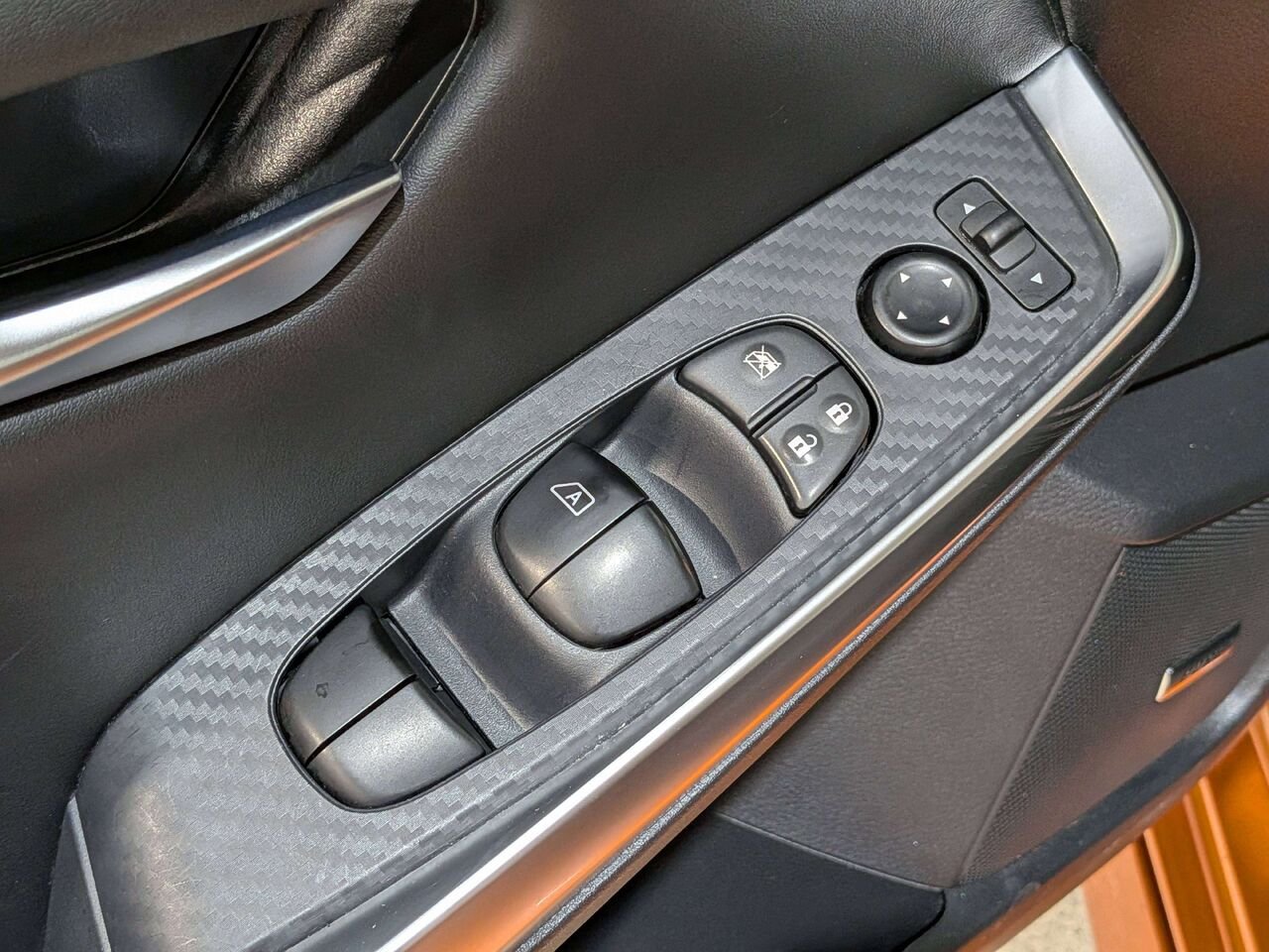 2024 Nissan Sentra SR Manual Orange Val-David - photo #30