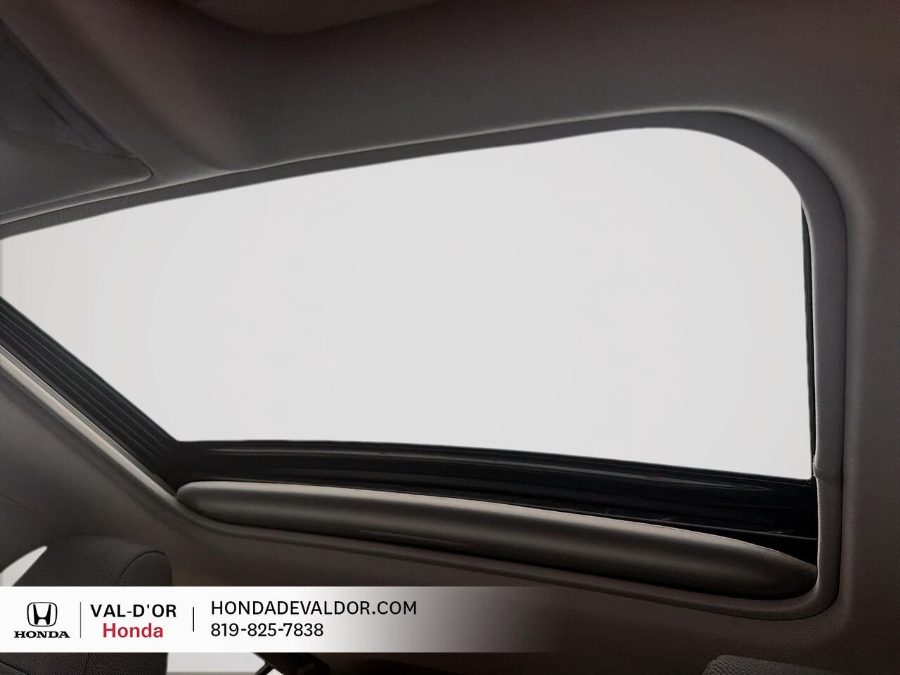 2023 Toyota RAV4 hybride XLE TI Silver Val-d'Or - photo #10