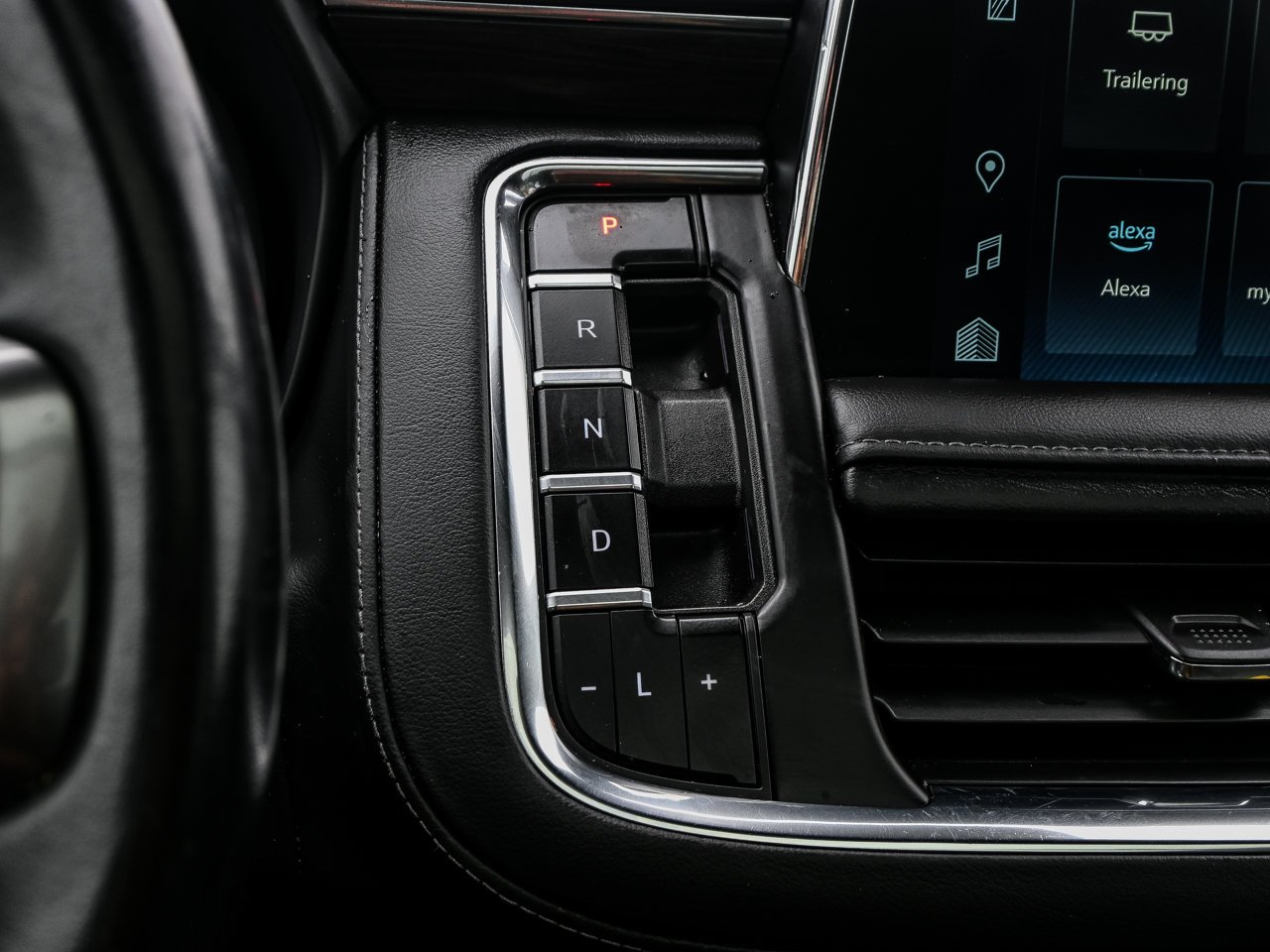 2024 Chevrolet Tahoe 4WD 4dr Z71 Empire Beige Metallic Sherwood Park - photo #25