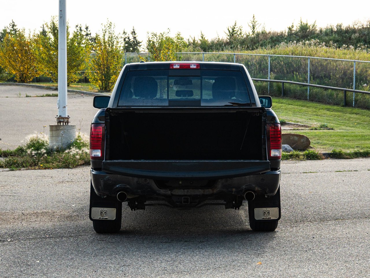 2017 Ram 1500 4WD Crew Cab 140.5 Sport Black Sherwood Park - photo #15
