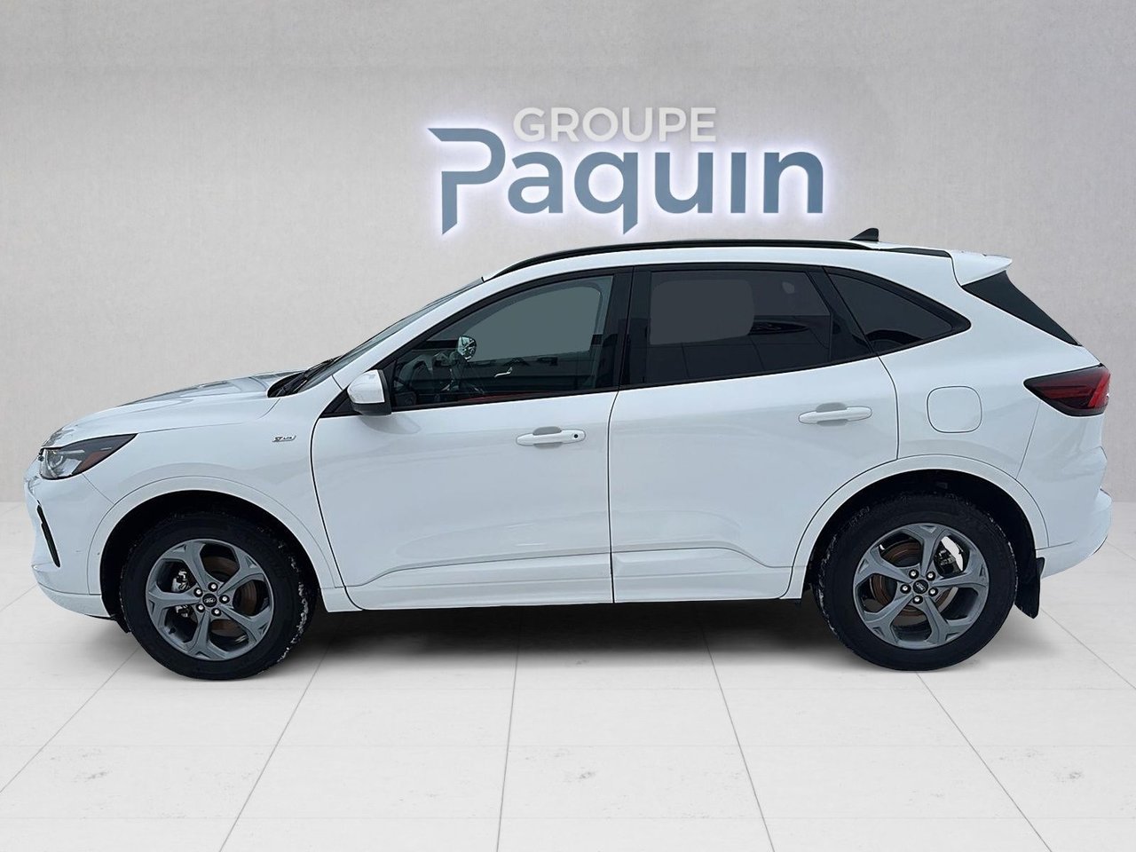 2023 Ford Escape White Rouyn-Noranda - photo #4