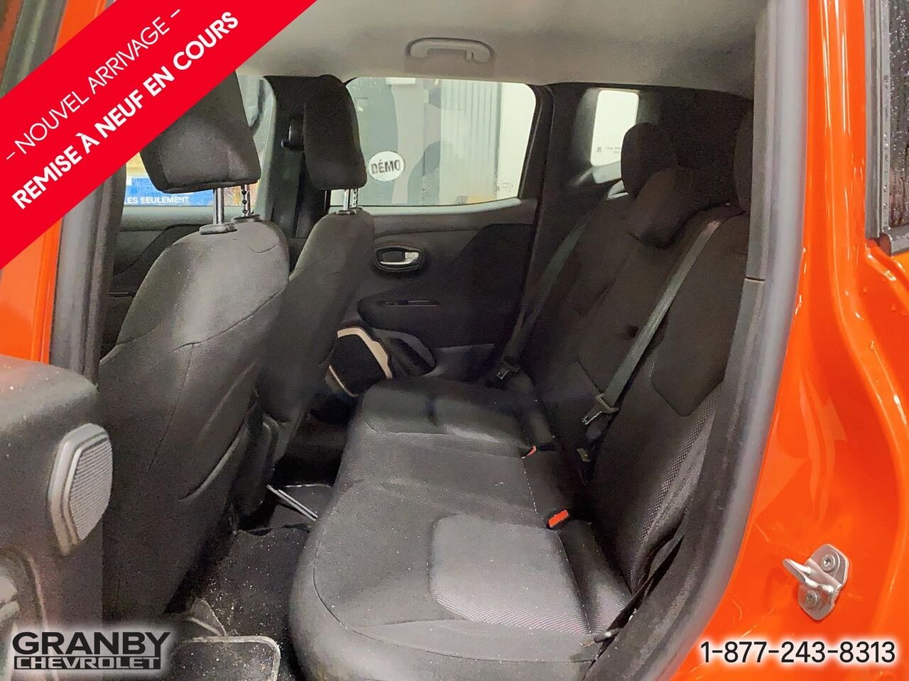 Jeep Renegade 4 RM, 4 portes, North | 25-1174A 2015 Orange Granby - photo #8