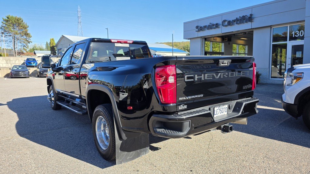 CHEVROLET Silverado 3500HD K3500 SILVERADO CREW CAB HIGH COUNTRY L/BOX DURAMAX DRW (3LZ) 2026 Noir Mont-Laurier - photo #6