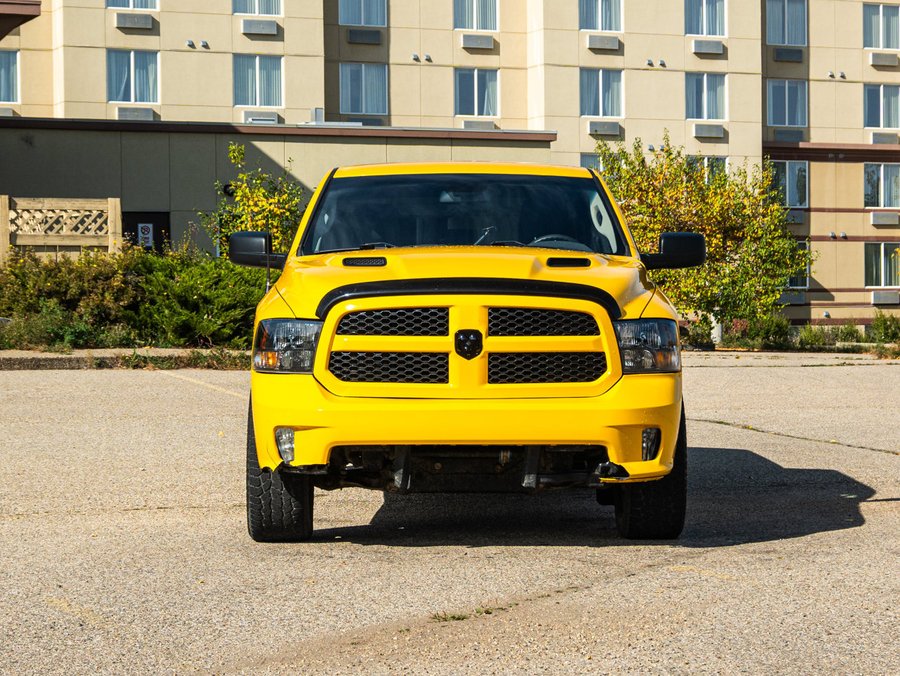 2019 Ram 1500 Classic ST 5.7L HEMI | Bench Seat Construction Yellow