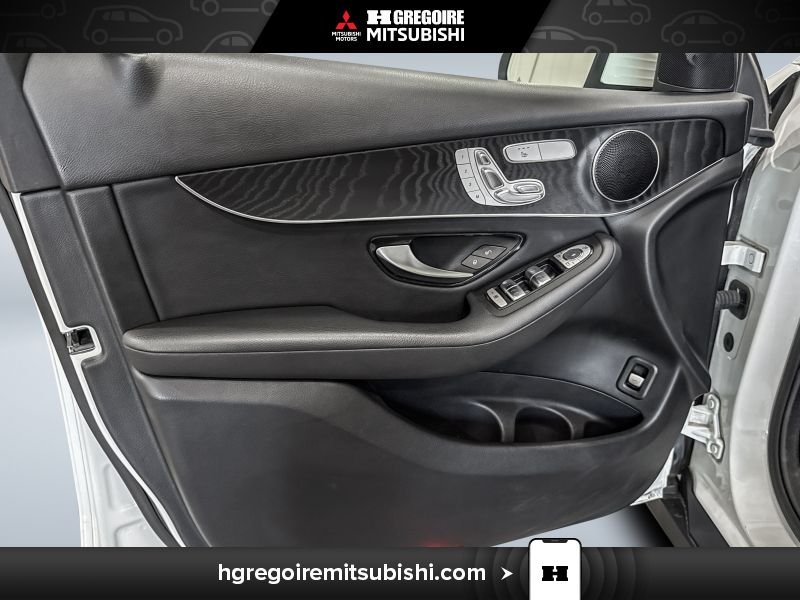 2022 Mercedes Benz GLC White Laval - photo #12
