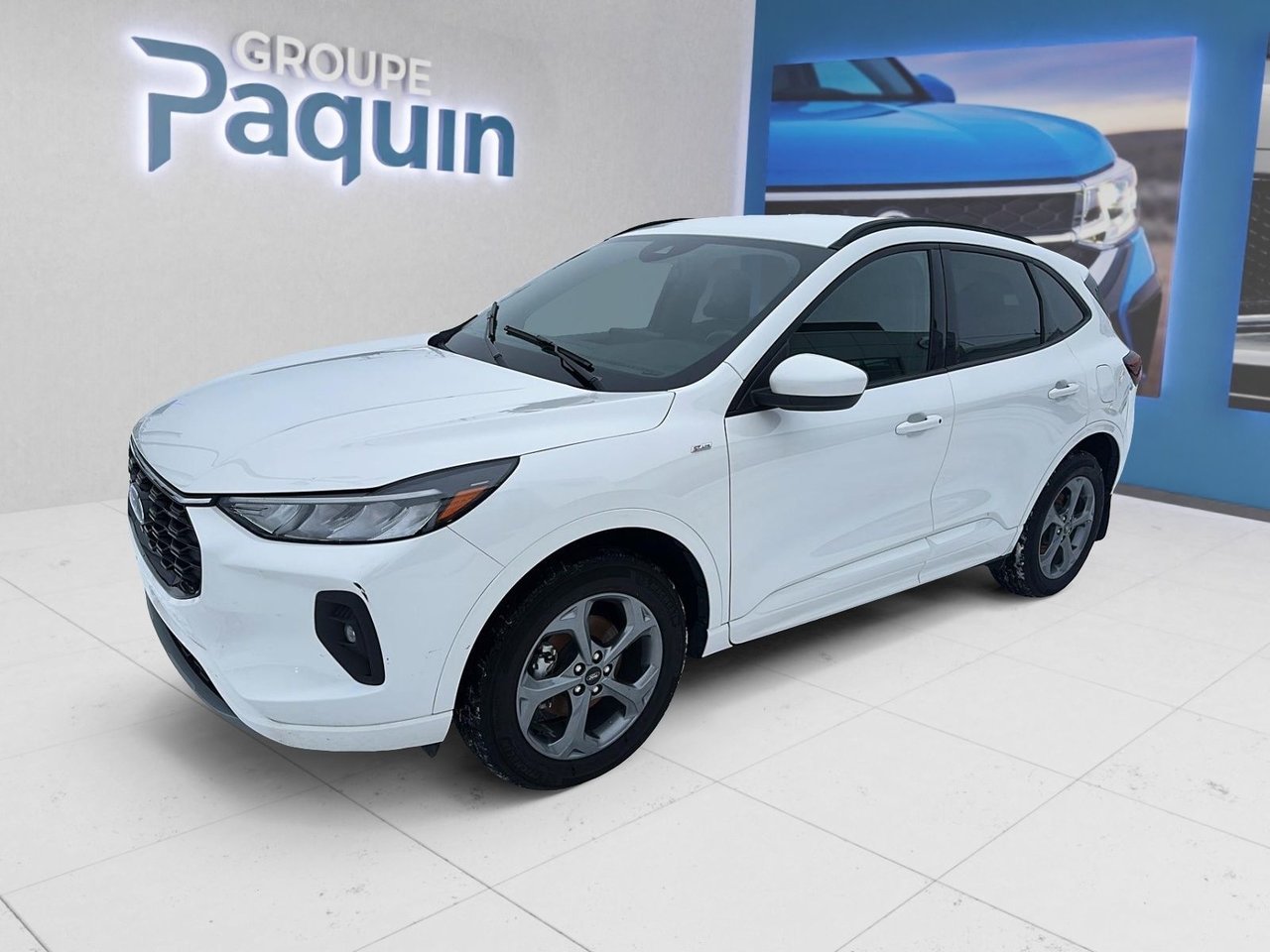 2023 Ford Escape White Rouyn-Noranda - photo #0