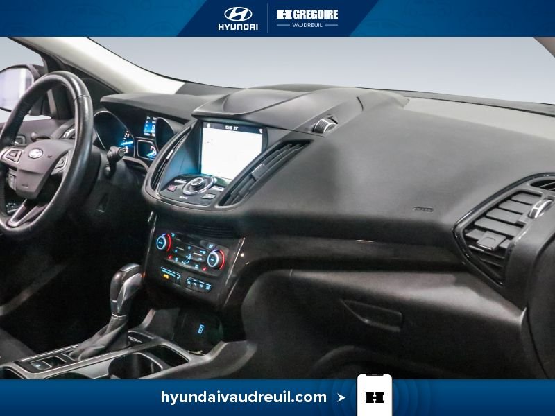 2019 Ford Escape Black Laval - photo #32