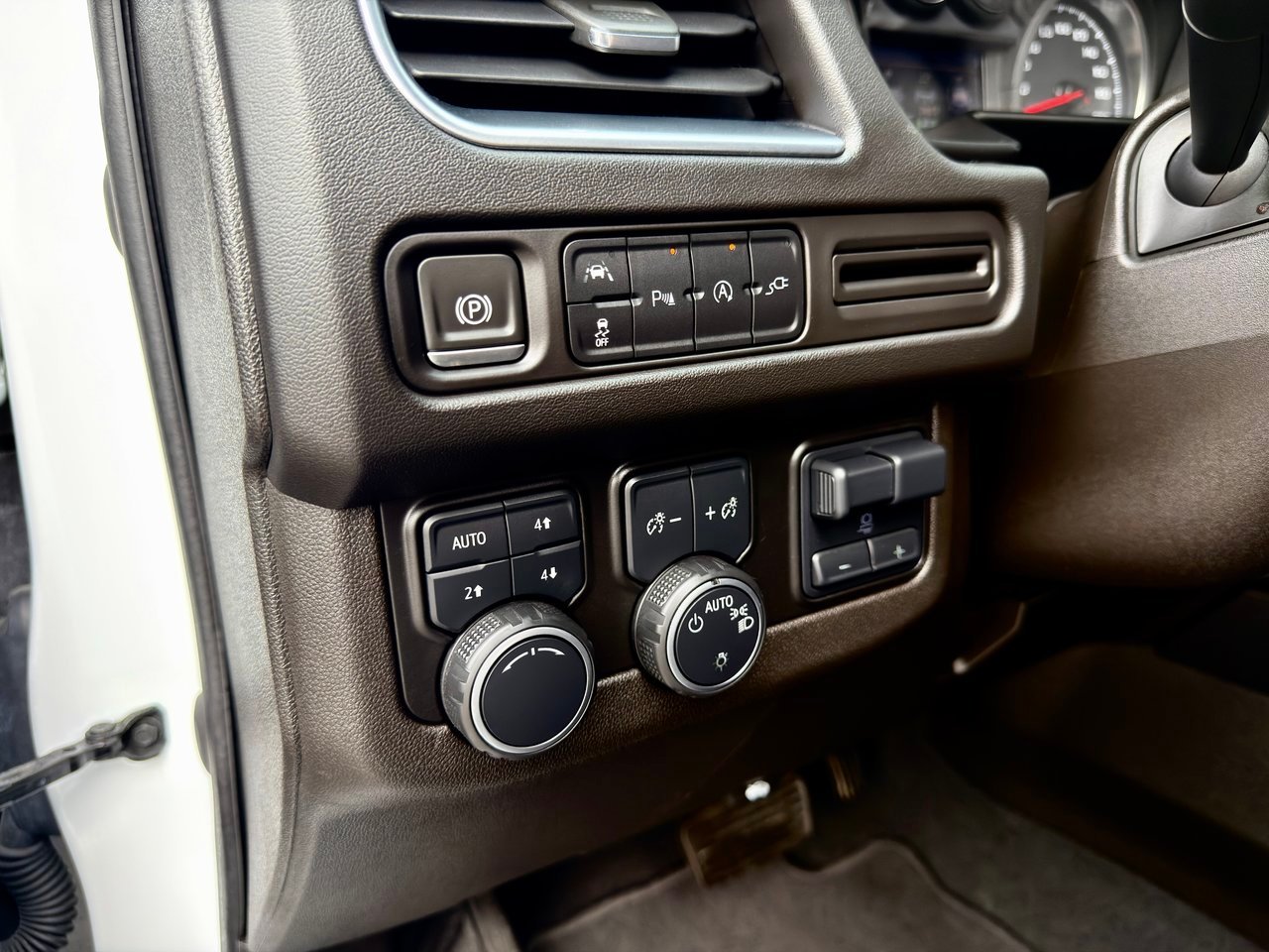 Chevrolet Tahoe 2021 Blanc Notre-Dame-des-Prairies - photo #30