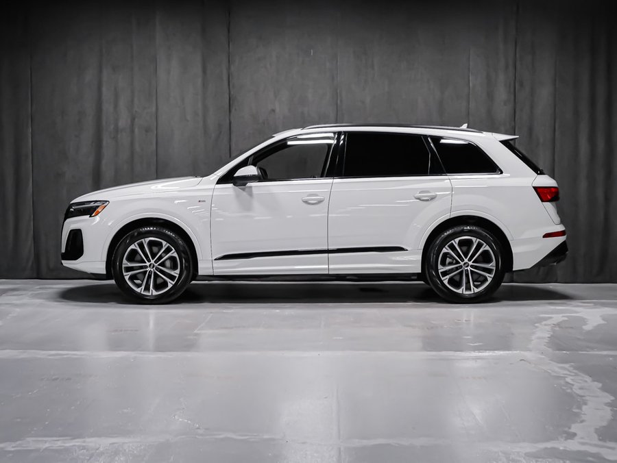2026 Audi Q7 S LINE White