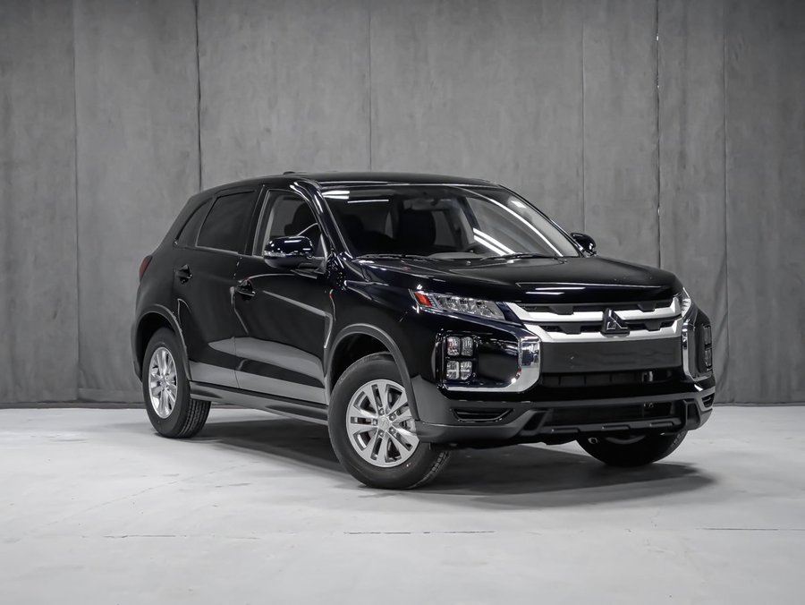 2026 Mitsubishi RVR SE Labrador Black