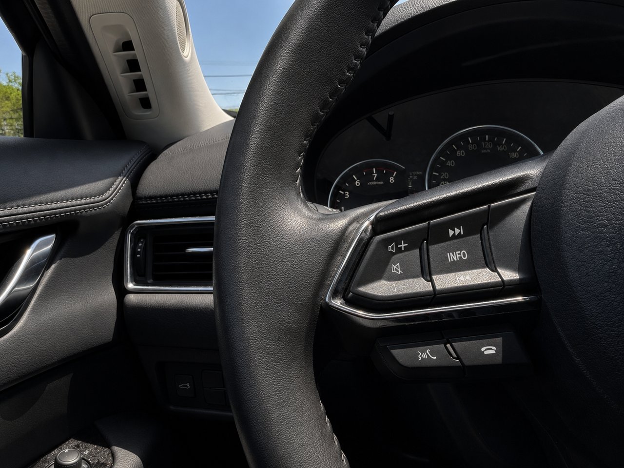 Mazda CX-5 JAMAIS ACCIDENTÉ /AWD (4X4) / APPLE CARPLAY ET ANDROID AUTO 2024 Gris Châteauguay - photo #16