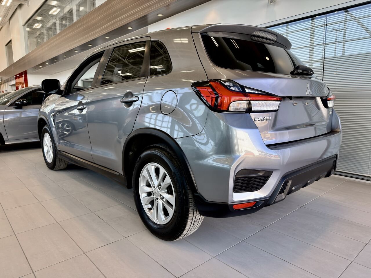 Mitsubishi RVR 2021 Gris Notre-Dame-des-Prairies - photo #8
