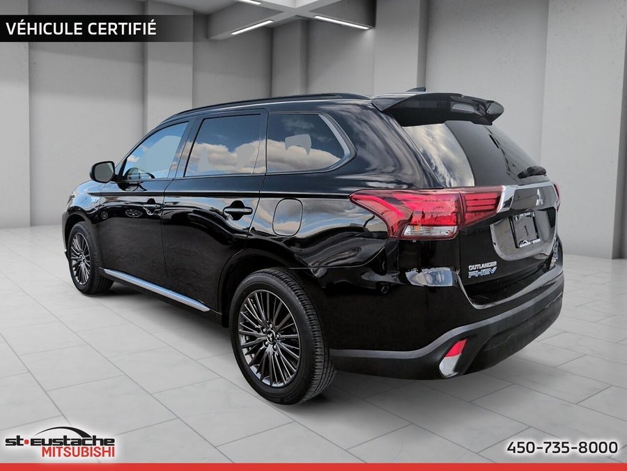 Mitsubishi Outlander PHEV Black Edition Traction Intégrale-cuir-toit ouvrant-sièges et volant chauffants 2022 Noir