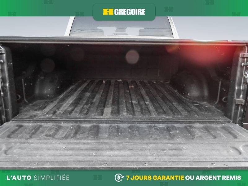 2019 Ram 1500 Grey Saint-Eustache - photo #29