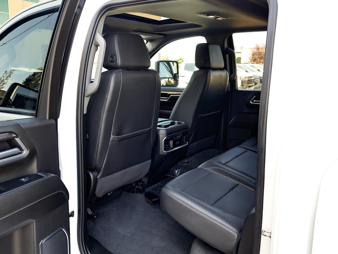 2024 Chevrolet Silverado 2500HD 4WD Crew Cab 159 LTZ White Sherwood Park - photo #30