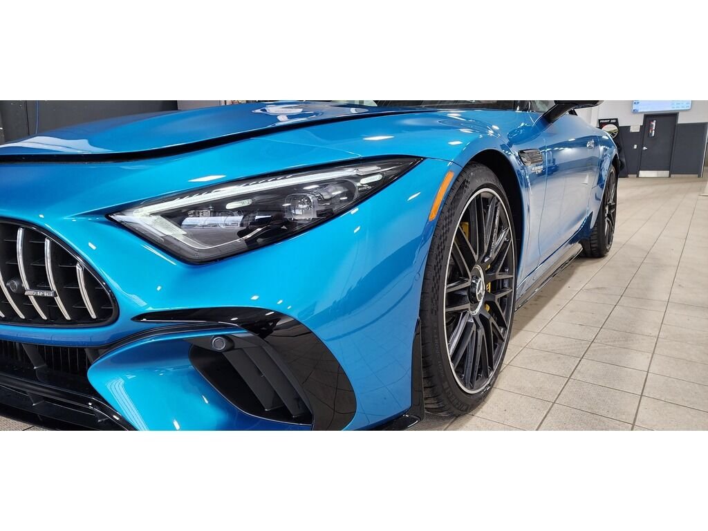 2023 Mercedes-Benz SL-Class AMG SL 63 Roadster IMPECCABLE COMME NEUF Blue Québec - photo #8