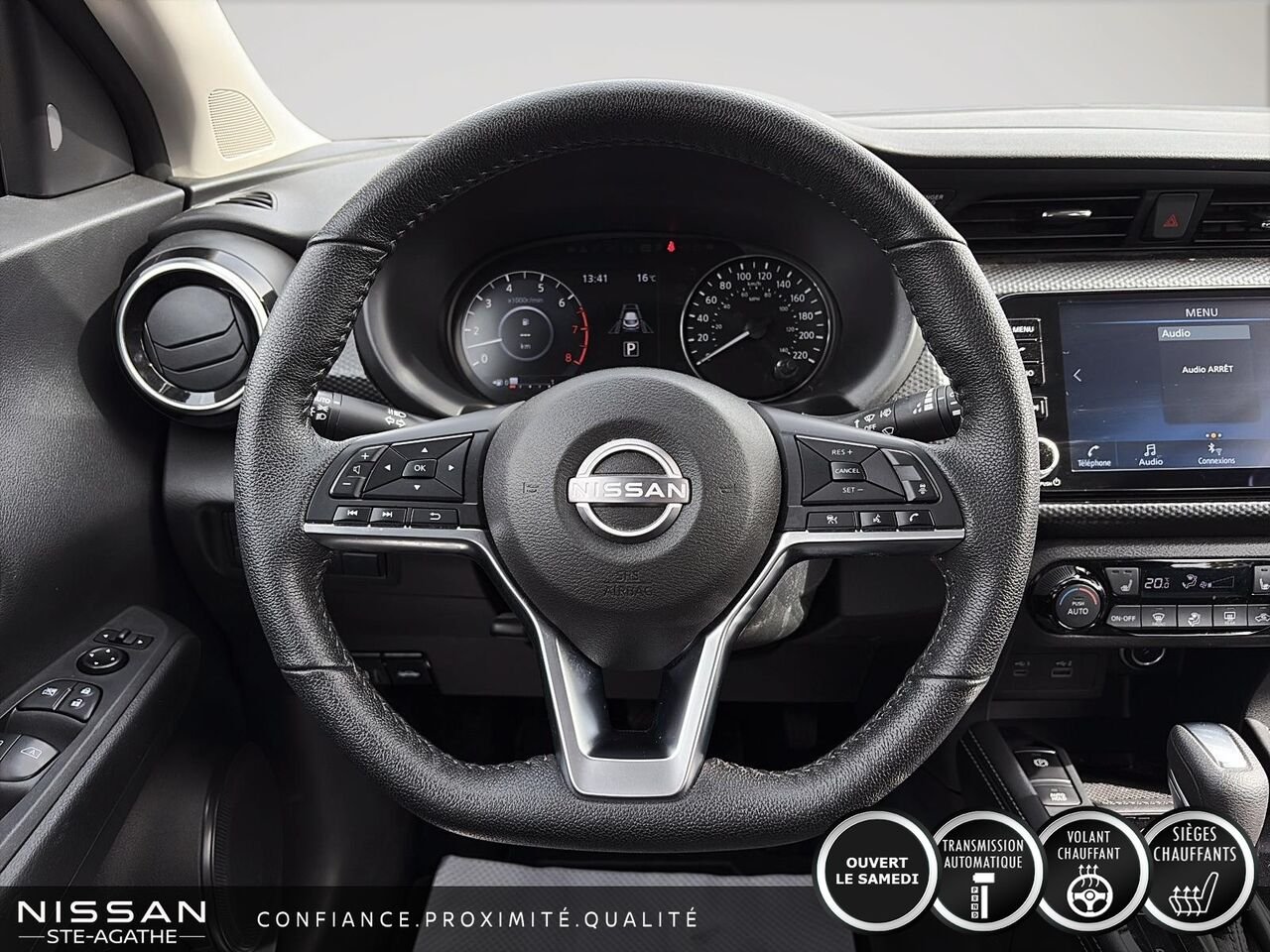 Nissan Kicks SV TA | BAS KILOMÉTRAGE | UN SEUL PROPRIÉTAIRE | APPLE CARPLAY | BOÎTE AUTOMATIQUE 2024 Noir Saint-Jérôme - photo #10