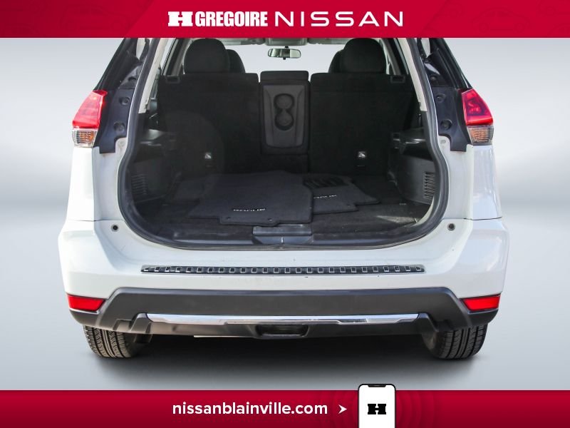 2020 Nissan Rogue White Laval - photo #13