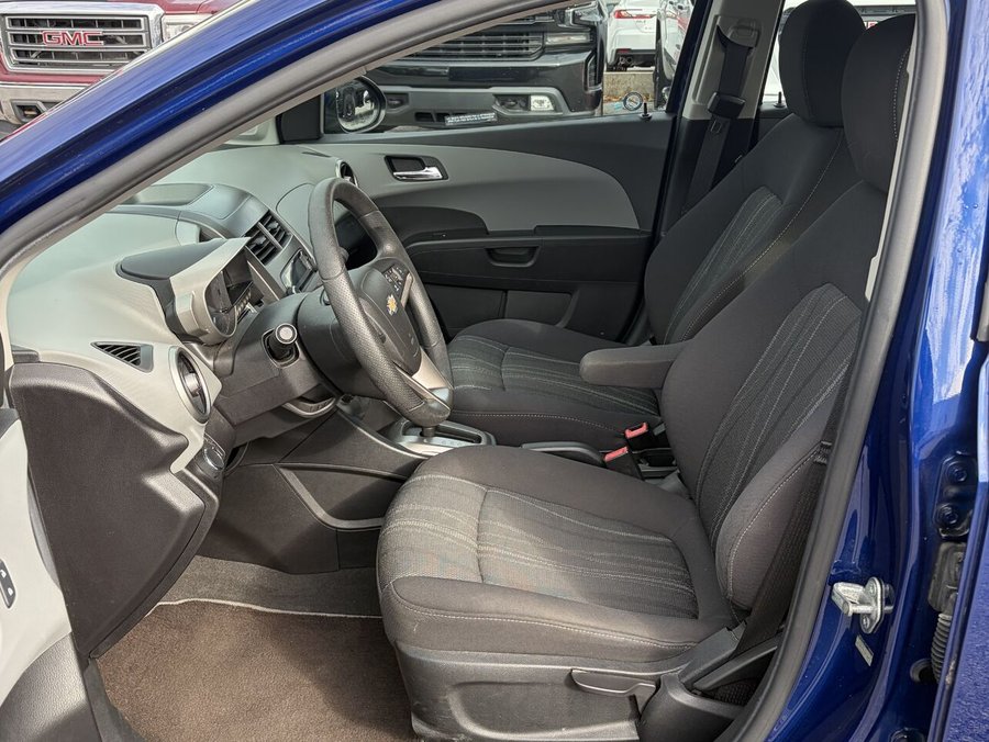 CHEVROLET SONIC LT Berline 4 portes LT à b. auto. 2014