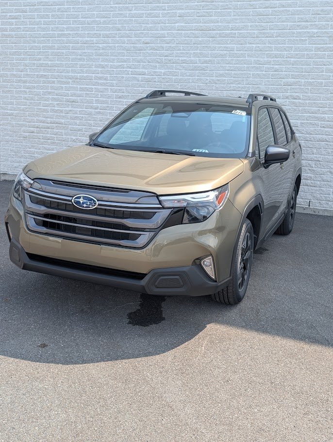 SUBARU Forester TOURING 2026 Vert automne métallisé Saint-Hyacinthe - photo #0