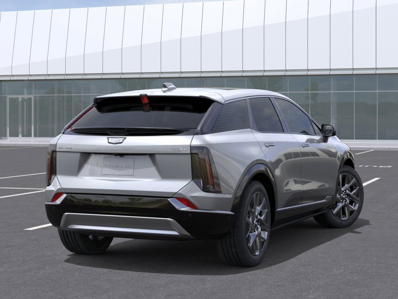 2027 CADILLAC OPTIQ Luxe haut de gamme 4 portes Argent Silver Metallic Sherbrooke - photo #3