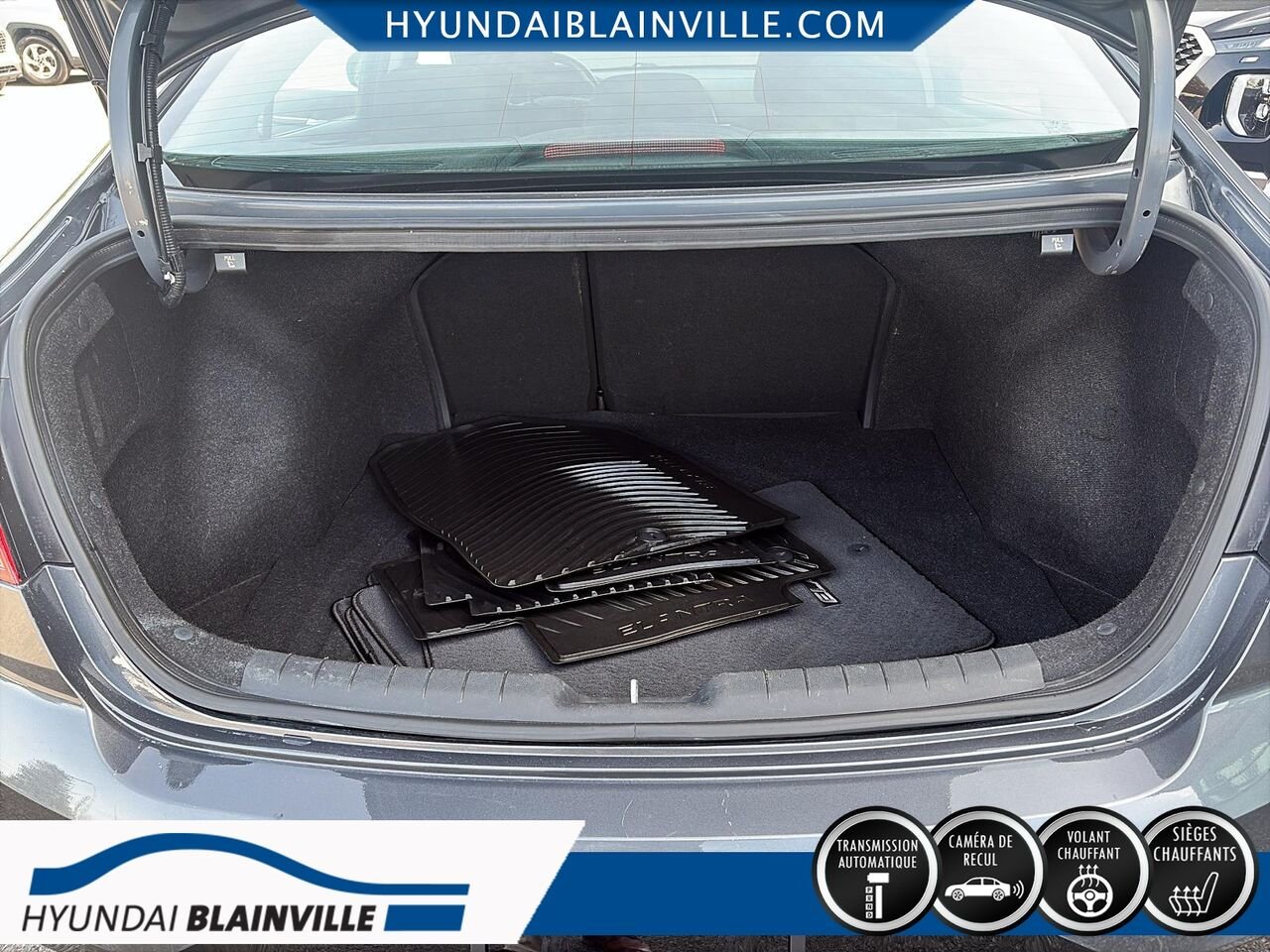 2020 Hyundai Elantra Grey Blainville - photo #10