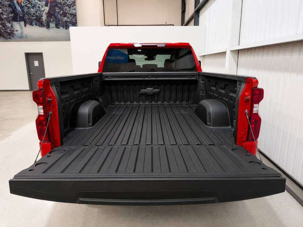 Chevrolet Silverado 1500 4WD Crew Cab 157" Custom Trail Boss 2023 Rouge Val-David - photo #8