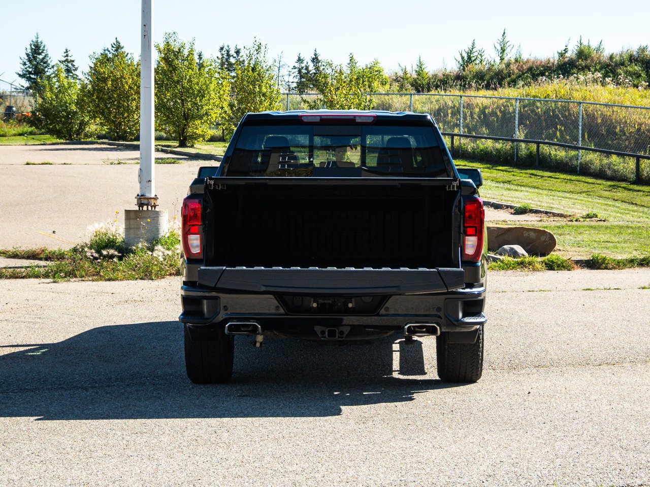 2026 GMC Sierra 1500 4WD Crew Cab 147 Elevation Black Sherwood Park - photo #15