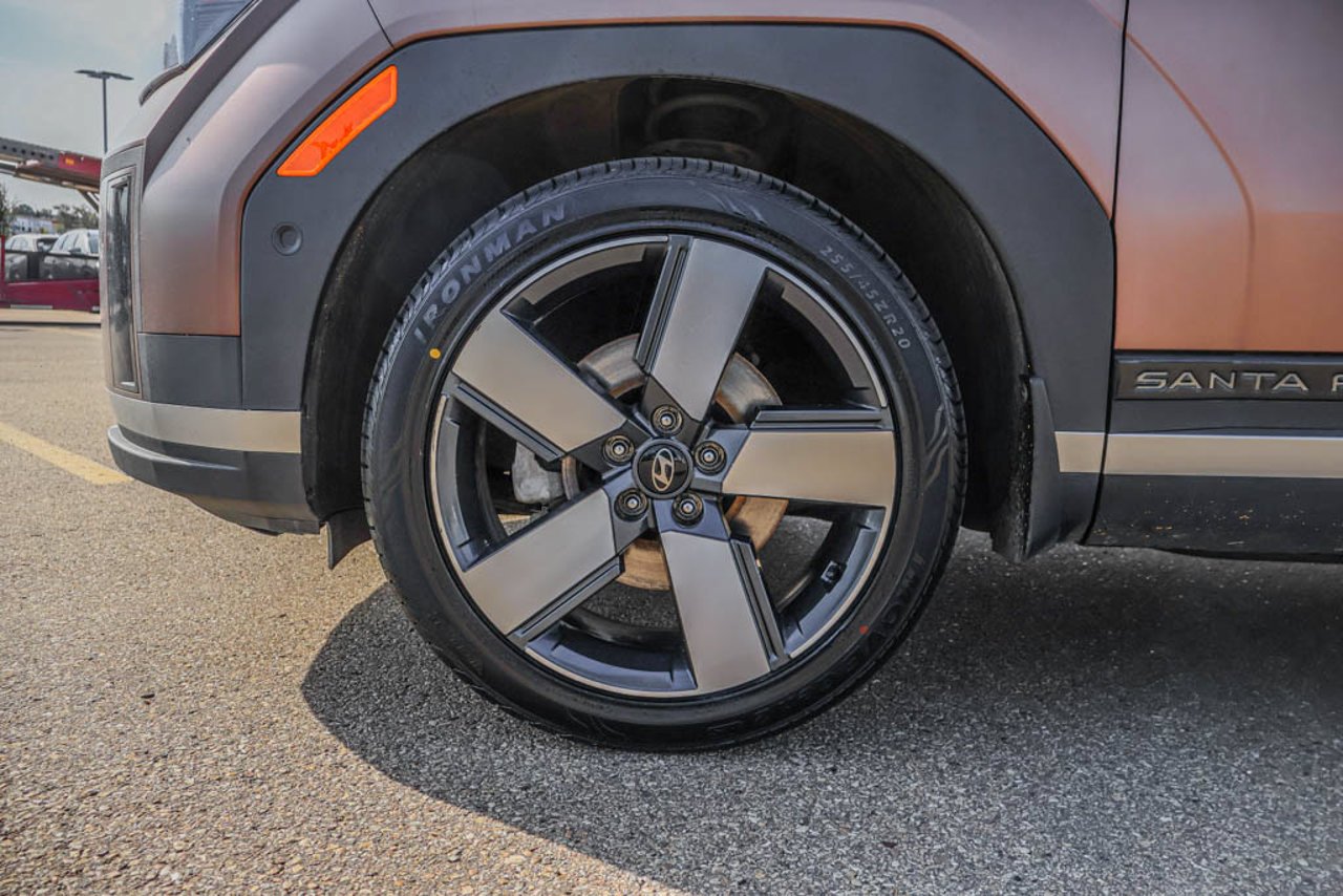 2024 Hyundai Santa Fe Luxury AWD Bronze Sherwood Park - photo #12