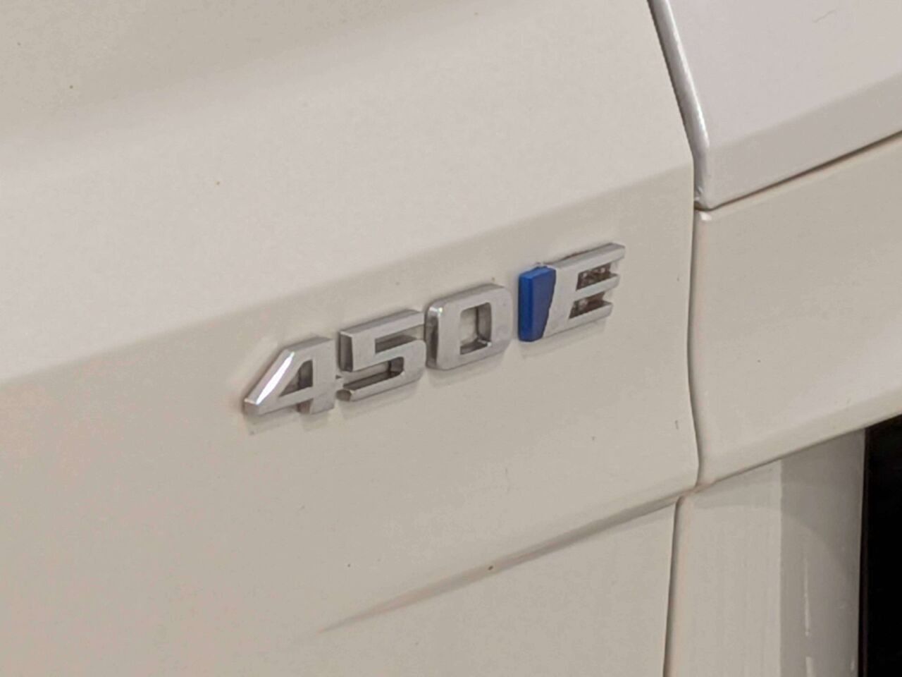 2024 Cadillac LYRIQ 4dr Sport w/1SJ White Mirabel - photo #37