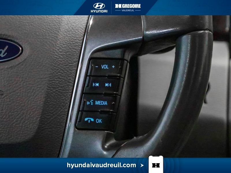 2012 Ford Taurus Saint-Eustache - photo #22
