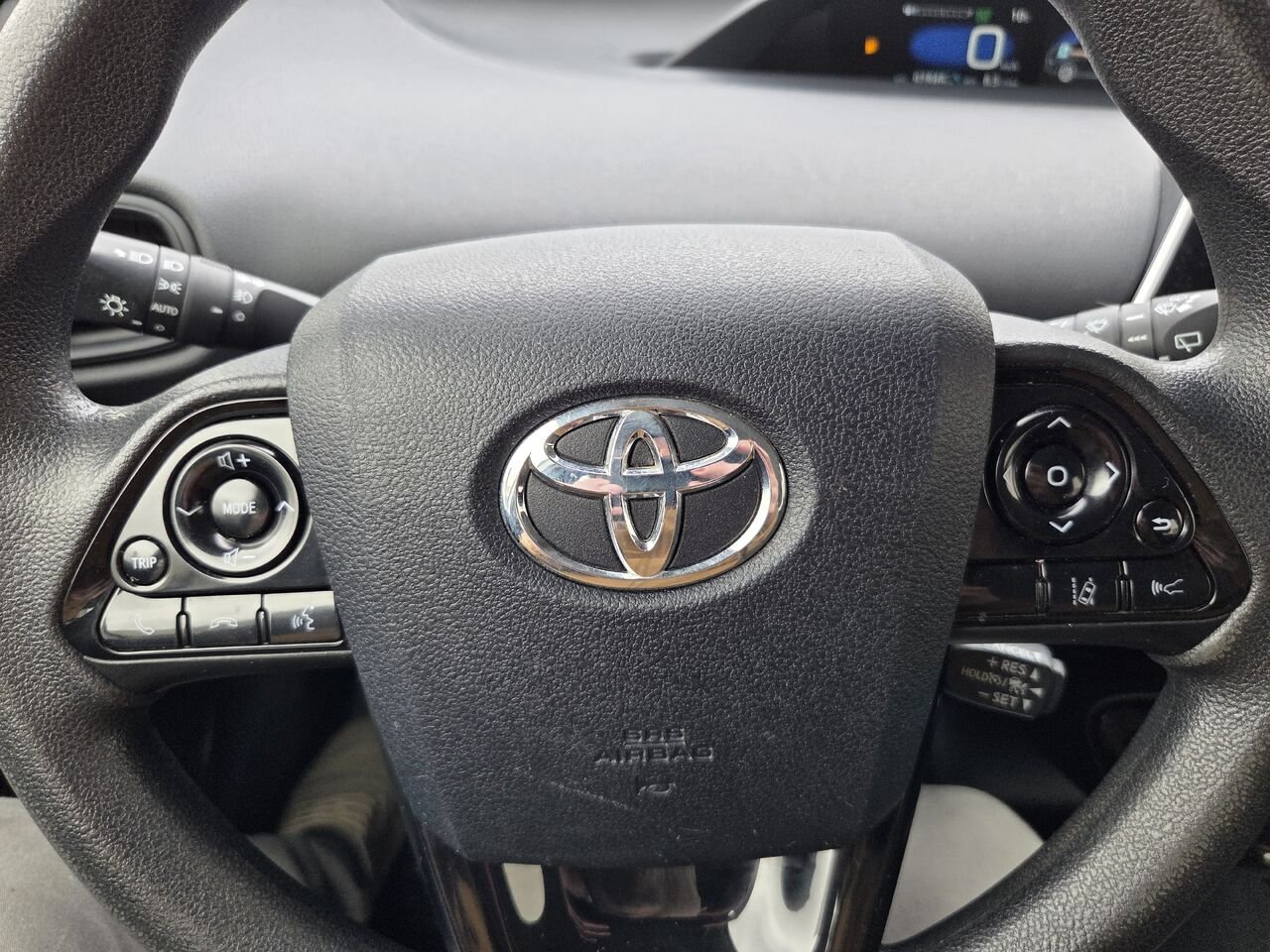 2020 Toyota PRIUS White Mont-Laurier - photo #17