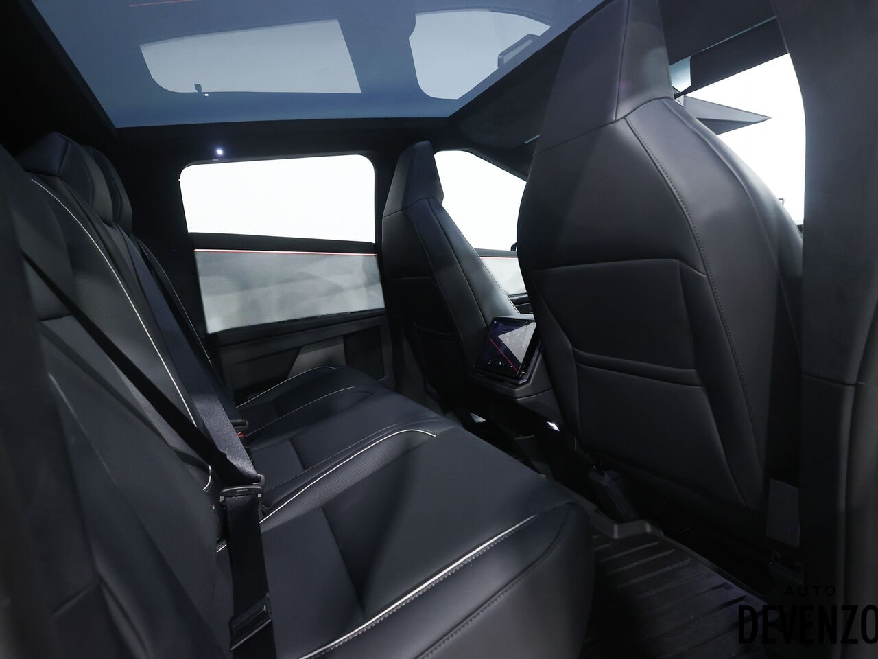 2024 Tesla Cybertruck Silver Saint-Eustache - photo #9