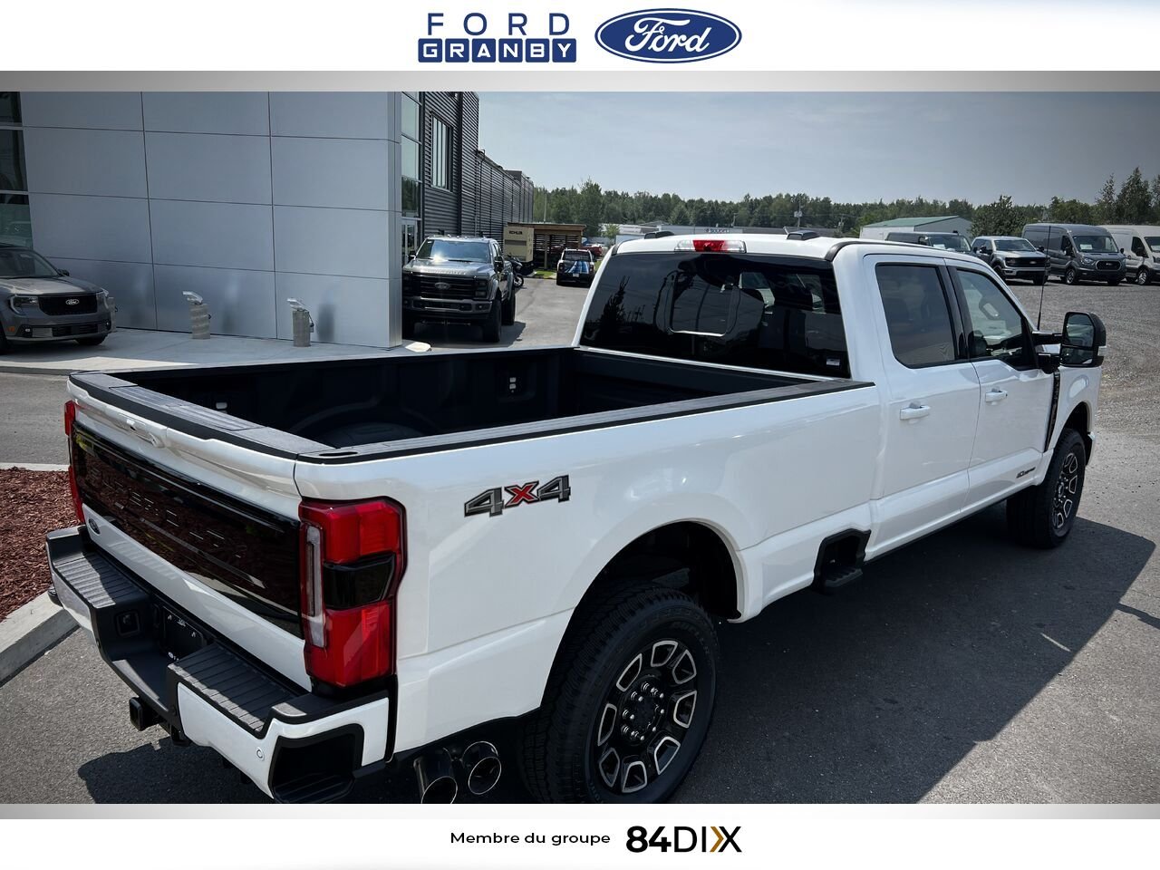Ford Super Duty F-250 SRW 2025 Blanc Granby - photo #3