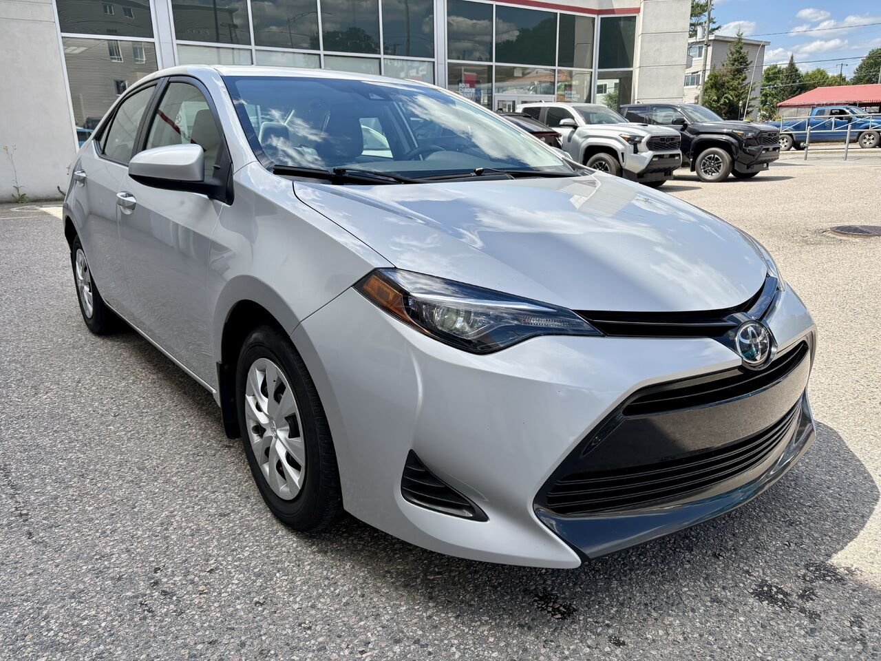 Toyota COROLLA 2017 Argent Mont-Laurier - photo #8