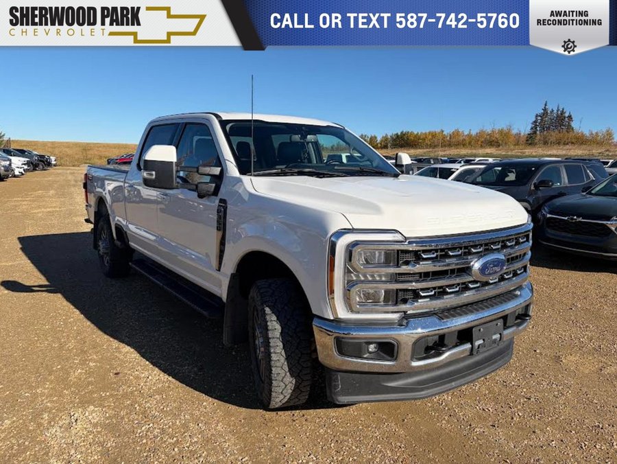 2023 Ford Super Duty F-350 SRW LARIAT White